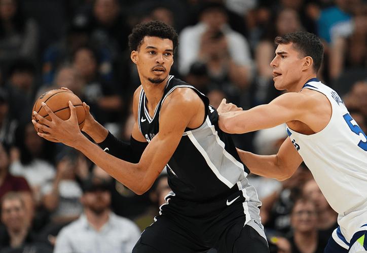 【B体育奇迹对话】NBA球员与教练的故事:从更衣室冲突到场上融洽配合的心路